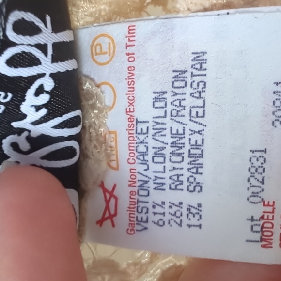 Vintage Joseph Ribkoff Cream Lace Top - Picture 4 of 10